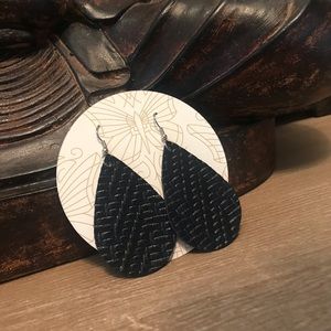 Leather earrings